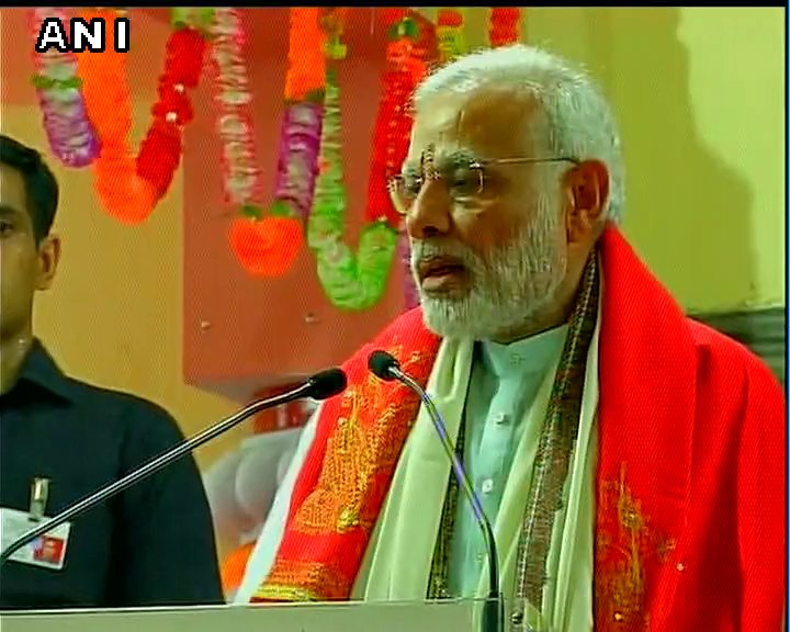 फिर चली पीएम मोदी की आंधी, उमड़ी रिकॉर्ड तोड़ भीड़