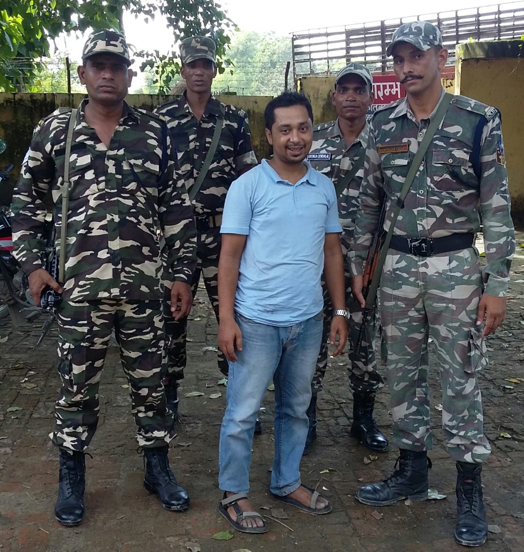 आठ लाख के स्मैक के साथ नेपाली युवक गिरफ्तार--