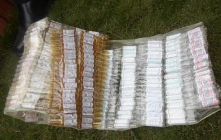 150 पीस नशीले इन्जेक्शन के साथ दो गिरफतार--