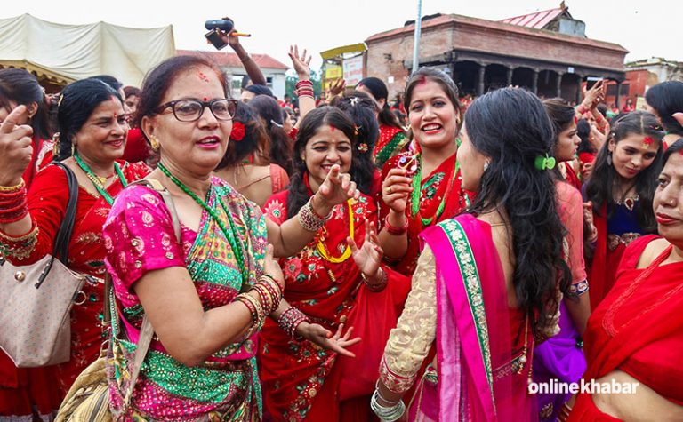 भारत नेपाल मे धूमधाम से मनाया गया हरित तालिका तीज़ --