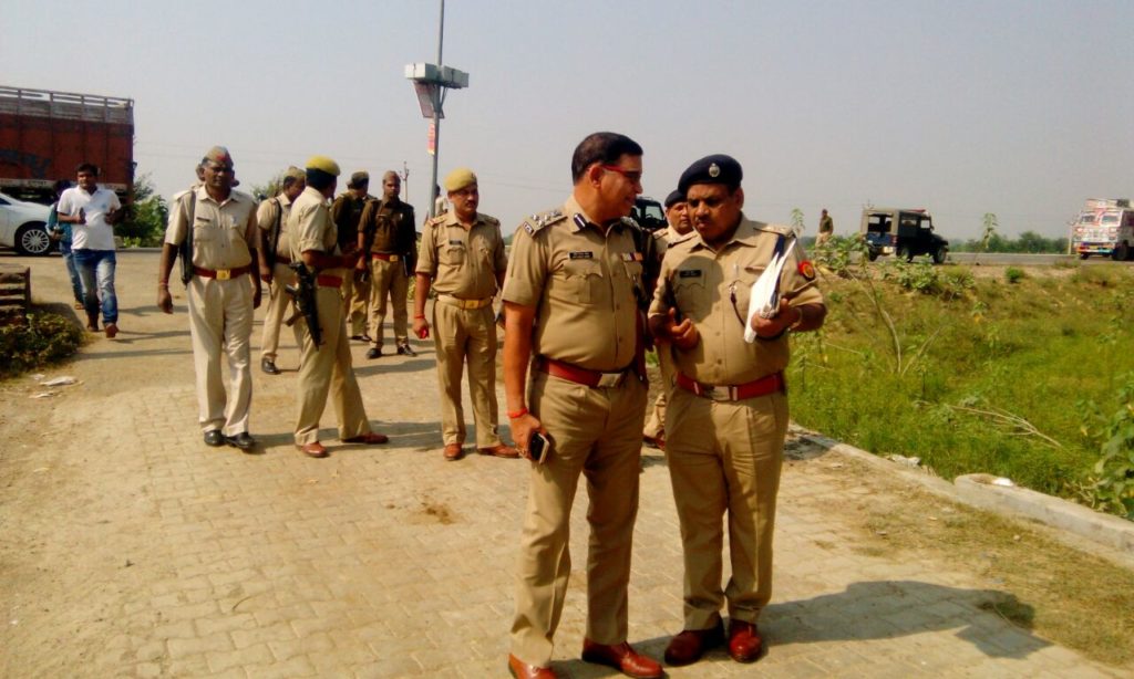 पूर्व कबीना मंत्री पं० हरिशंकर तिवारी के केयर टेकर के हत्या मे मुकदमा दर्ज दो गिरफ्तार तीन अज्ञात की तलास