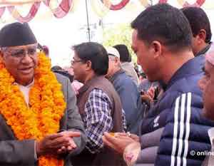 मधेशी और पहाड़ी में विवाद कराने की हो रही साजिश : पूर्व प्रधानमंत्री