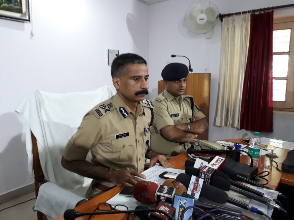 एडीजी ट्रैफिक ने किया समीक्षा बैठक-