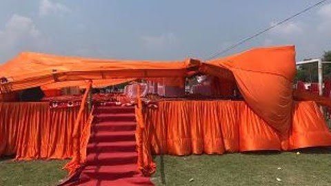 संतकबीरनगर में मंच टूटा,कैबिनेट मंत्री समेत चार घायल