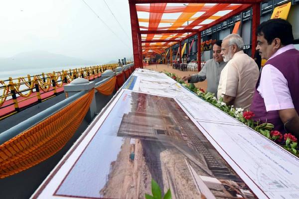 पीएम मोदी का बर्थडे रिटर्न गिफ्ट, राष्ट्र को समर्पित किया सरदार सरोवर बांध