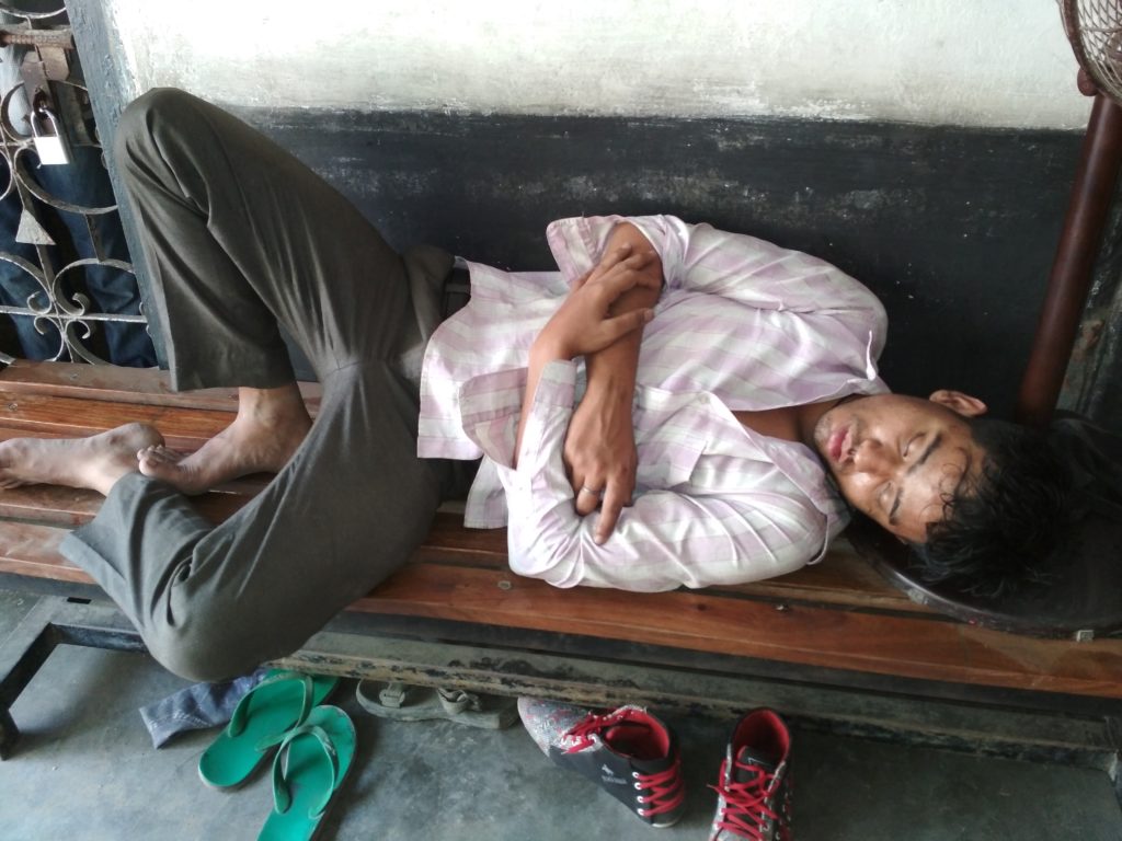 ...और फिर लुट गये दो नेपाली युवक