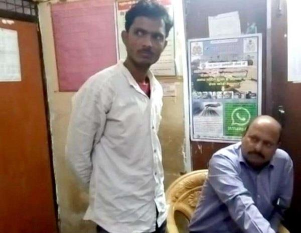 तमंचा लेकर CM याेगी के आवास पर पहुंचा युवक, सुरक्षाकर्मियों ने किया गिरफ्तार