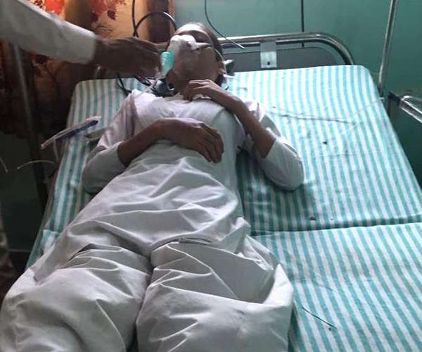 जहरीली गैस की चपेट में आए थे 500 बच्चे, 8 छात्राएं मेरठ अस्पताल रेफर