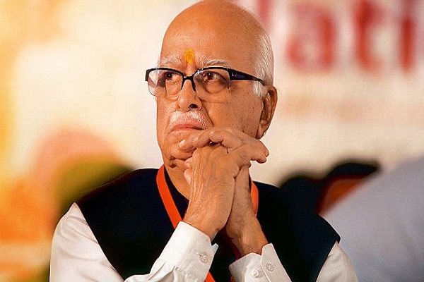 आडवाणी के स्वागत में कभी जुटती थी लाखाें की भीड़, आज एक भी नहीं