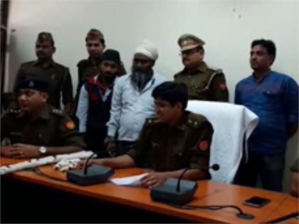 पुलिस के हाथ लगी बड़ी सफलताः अवैध हथियार बनाने की फैक्ट्री का किया भाडाफोड़