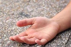 कर्ज से परेशान गुजरात के व्यापारी ने जहर खाकर दी जान