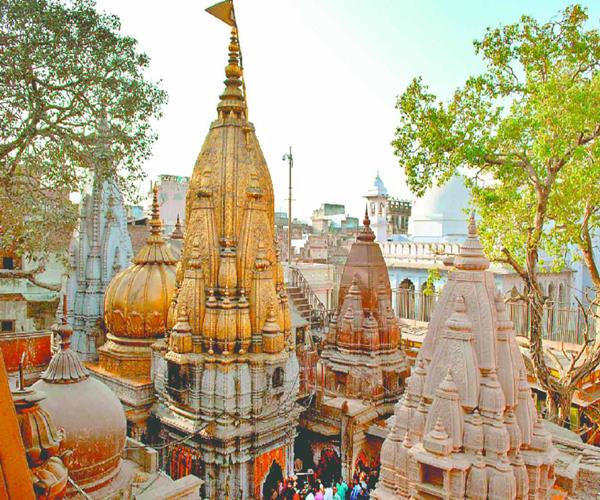 विश्वनाथ मंदिर के नीचे मिला ‘अंडर ग्राऊंड मार्कीट’, 2 कर्मचारी निलम्बित