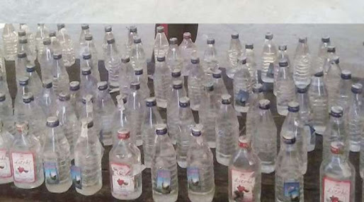 एसएसबी ने पकड़ा 1200 शीशी नेपाली शराब