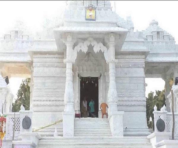 कौशांबी में बनाया गया जैन धर्म का एक भव्य मंदिर, जिसमें नहीं लगी एक भी लोहे की कील