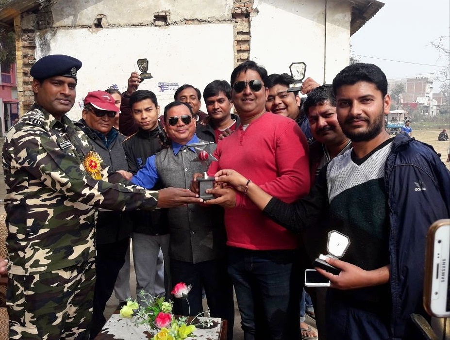 मेमोरियल क्रिकेट प्रतियोगिता में मीडिया टीम ने नागरिक एकादश टीम को हराया