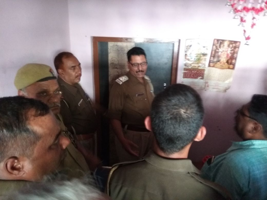 सोनौली में प्रेमी के वियोग में नवविवाहिता ने फंदे से लटकर दे दी जान