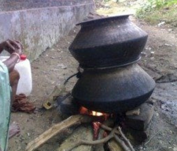 कमरिया कला गांव में कच्ची शराब पीने से व्यक्ति की मौत