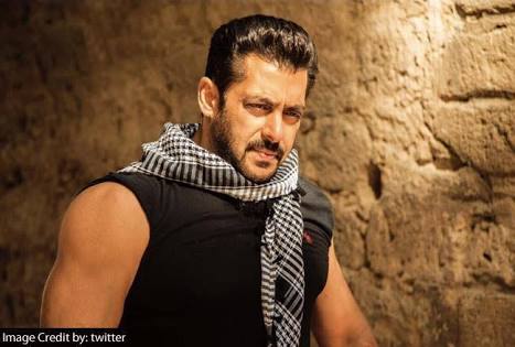 सलमान खान ने खोला फिल्मी करियर का सबसे बड़ा राज, बताया आखिर हर बार क्यों उतार देते हैं शर्ट