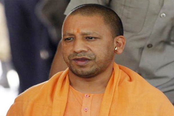 अनियमिताओं के चलते CM योगी ने दो जिलाधिकारियों को किया निलंबित