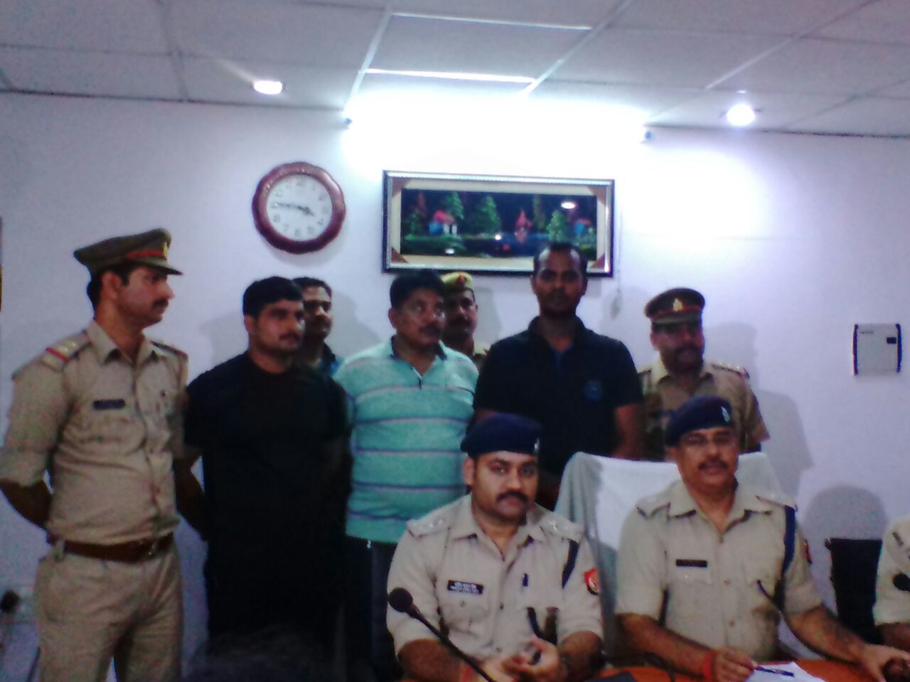 गोरखपुर इनामी बदमाश अमरजीत गिरफ्तार