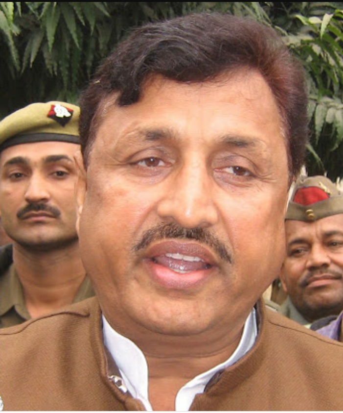 गोरखपुर:पूर्व मंत्री अमरमणि की तबियत बिगड़ी, हायर सेंटर लरवनऊ के लिए रेफर