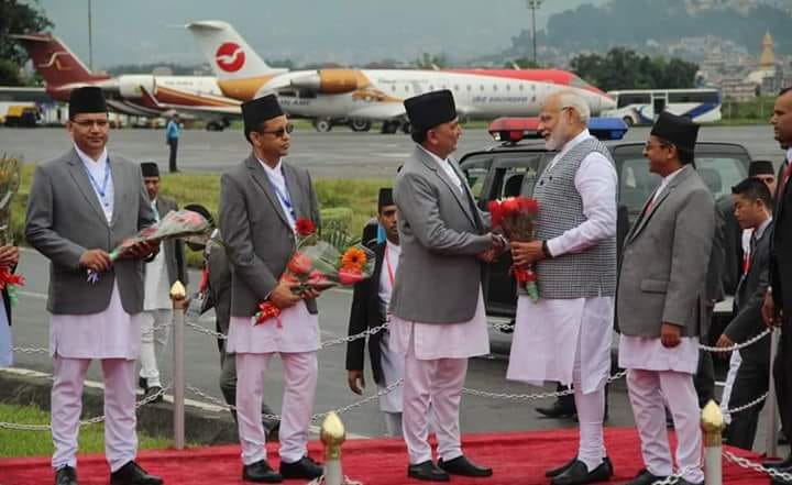 बिम्स्टेक सम्मेलन के लिए काठमाडौं पहुंचे प्रधानमंत्री नरेन्द्र मोदी का हुआ भब्य स्वागत