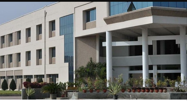 सरकार तैयारी में जुटी उच्च शिक्षा में बड़े बदलाव की