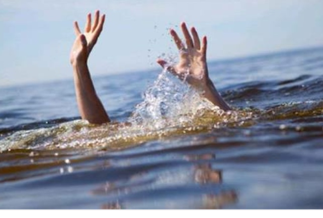 सिद्धार्थ नगर: नदी में कूदे युवक का पता नहीं, गोताखोरों द्वारा तलाश जारी