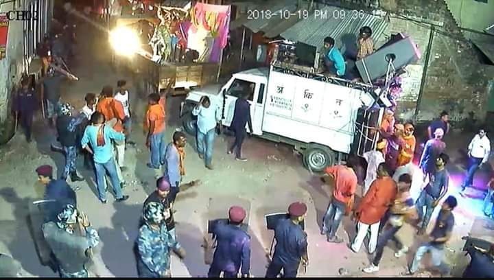 नेपाल: कृष्णानगर में दुर्गा प्रतिमा विसर्जन को लेकर पथराव ,दरोगा समेत दर्जन भर घायल