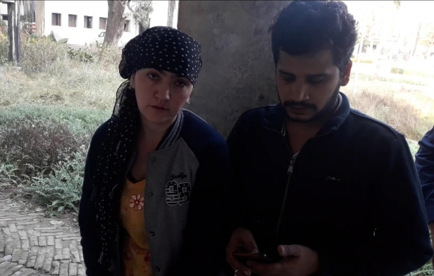 भारत से नेपाल घुसपैठ कर रही उब्जेकिस्तानी महिला दलाल के साथ गिरफ्तार।