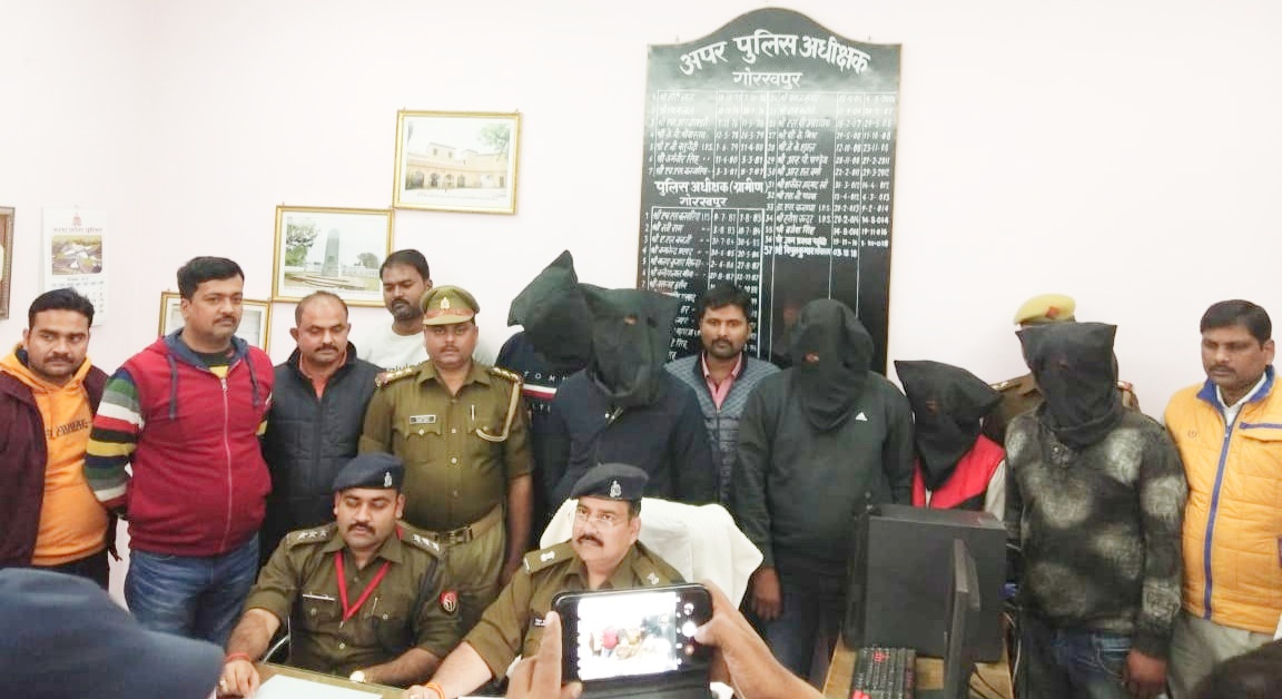 ठेकेदार से रंगदारी मांगने वाला अपराधी 5 साथियो सहित गिरफ्तार