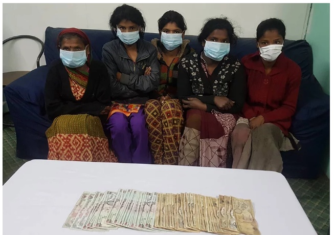 नेपाल: गोरखपुर की पांच महिलाए गिरफ्तार।