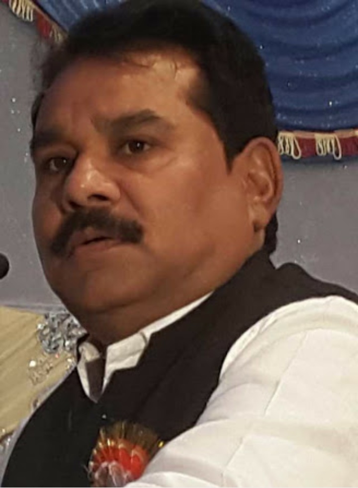 Maharajganj:नौतनवा में लाइम लाइट (मेरी नई पहचान) गायन प्रतियोगिता का आयोजन