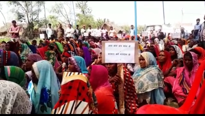 महराजगंज: मतदाता जागरुकता कार्यक्रम में डीएम ने सभी से मतदान करने की किया अपील