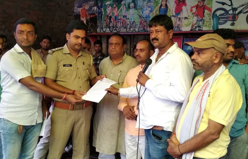 बृजमनगंज:एक पखवाड़े के अंदर हो जाएगा चोरी का खुलासा--थानाध्यक्ष