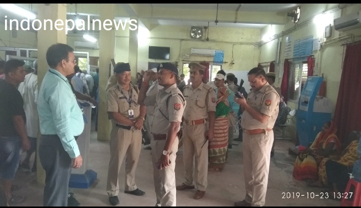 सोनौली: सीओ नौतनवा ने बैंकों का किया सघन औचक निरीक्षण