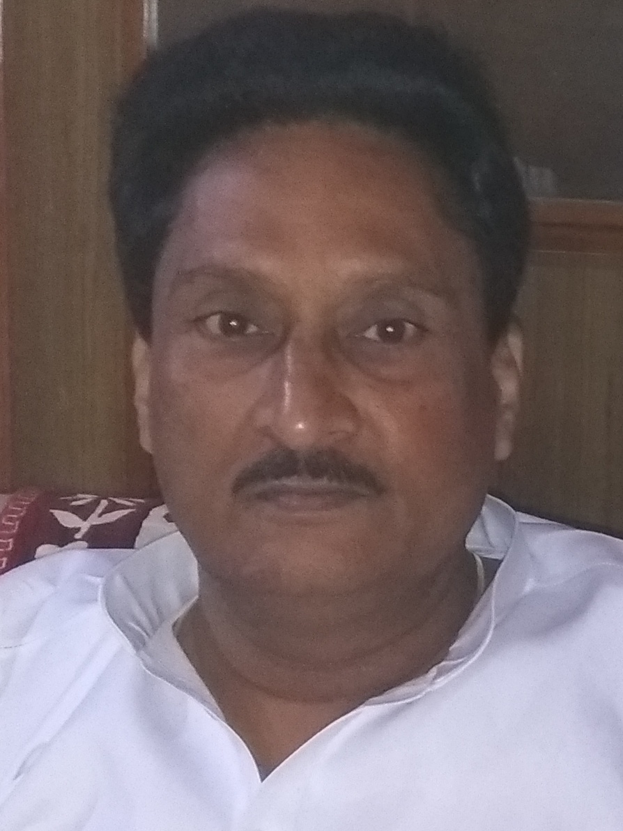 किसानों को सौ रुपये अतिरिक्त देने पर चुप्पी साध रखी है सरकार: कुंवर अखिलेश