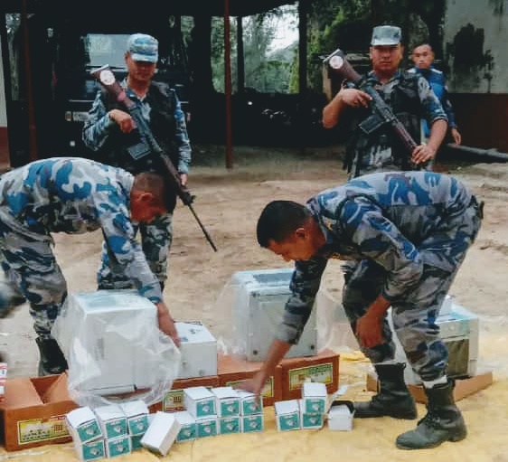 इंडो नेपाल बार्डर पर इलेक्ट्रॉनिक एवं प्रिंटर मशीन बरामद