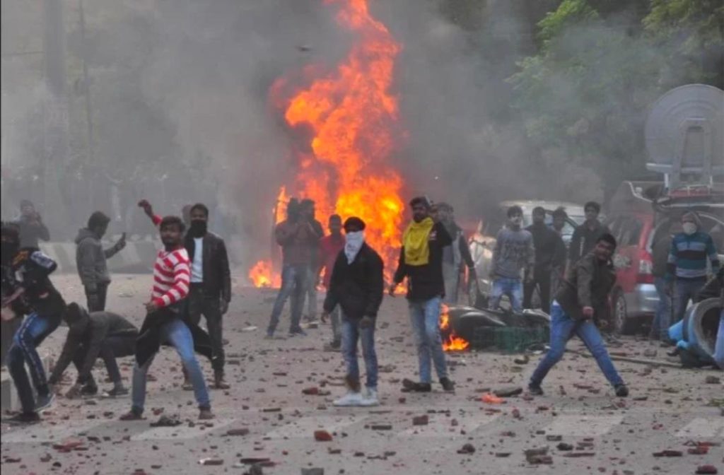 क्या लखनऊ में हिंसा करने वाले उपद्रवी बांग्लादेशी थे?