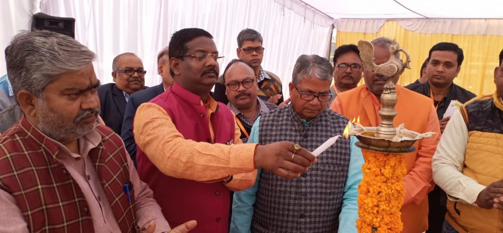 दवाई, सफाई व पढ़ाई को लेकर गंभीर है सरकार-ज्ञानेन्द्र सिंह