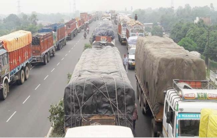 ओवर लोडिंग का खेल :बस्‍ती और संंतकबीरनगर के ARTO सहित 4 गिरफ्तार।