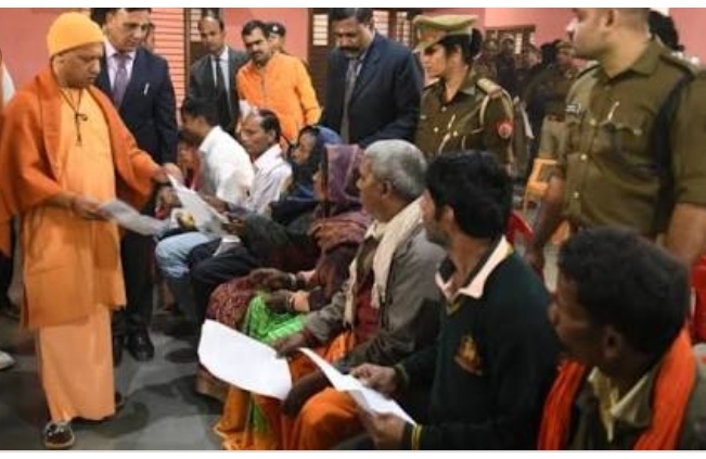 कुशीनगर विधायक प्रकरण: पीड़ित ब्राह्मण परिवार मिला मुख्यमंत्री से।