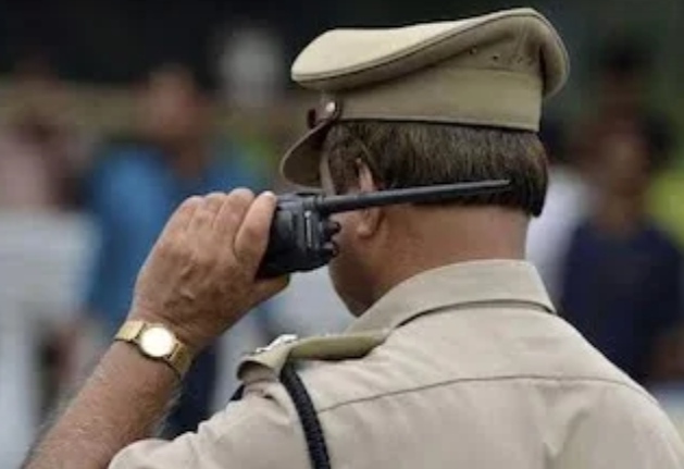 आईपीएस अजयपाल शर्मा के खिलाफ एफआईआर दर्ज