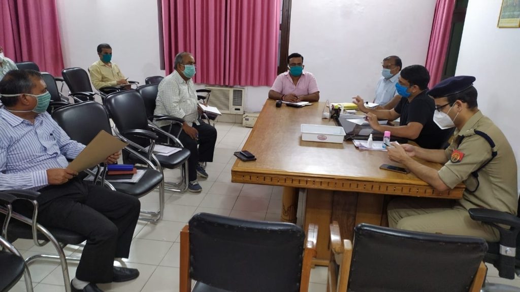 क्रय केन्द्रों का नियमित निरीक्षण करें नोडल अधिकारी - डीएम