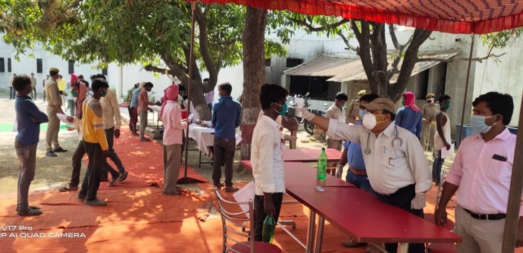 सोनौली बार्डर:नेपाल से भारतीयो को वतन लाये जाने का सिलसिला तेज