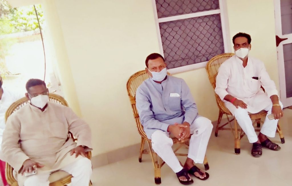 कारोना से जंग जीतेंगे हर हाल में--पंकज चौधरी