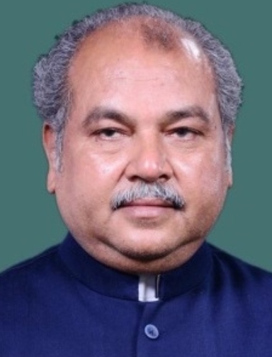 प्रधानमंत्री फसल बीमा योजना का लाभ लेने से वंचित न रहे किसान ।