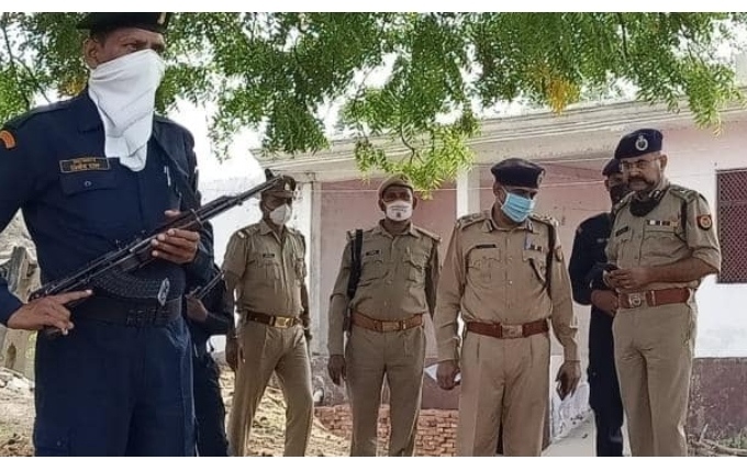 कानपुर:पुलिस और बदमाशो में मुठभेड़,8 पुलिस कर्मी शहीद