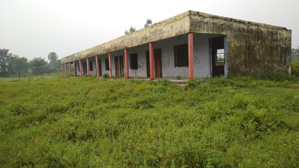 बहराइच: भगड़वा राजकीय इंटर कॉलेज शिक्षा विभाग की उदासीनता का शिकार