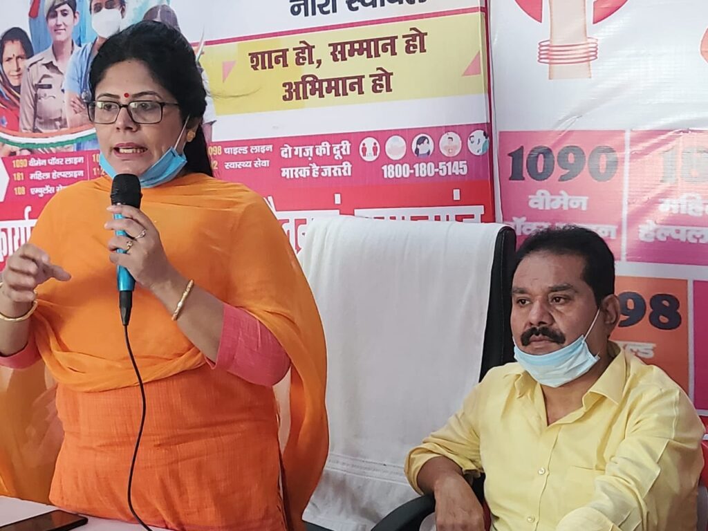 मिशन शक्ति: उदहारण बनने वाली महिलाओं का होना चाहिए सम्मान---- नायला खान